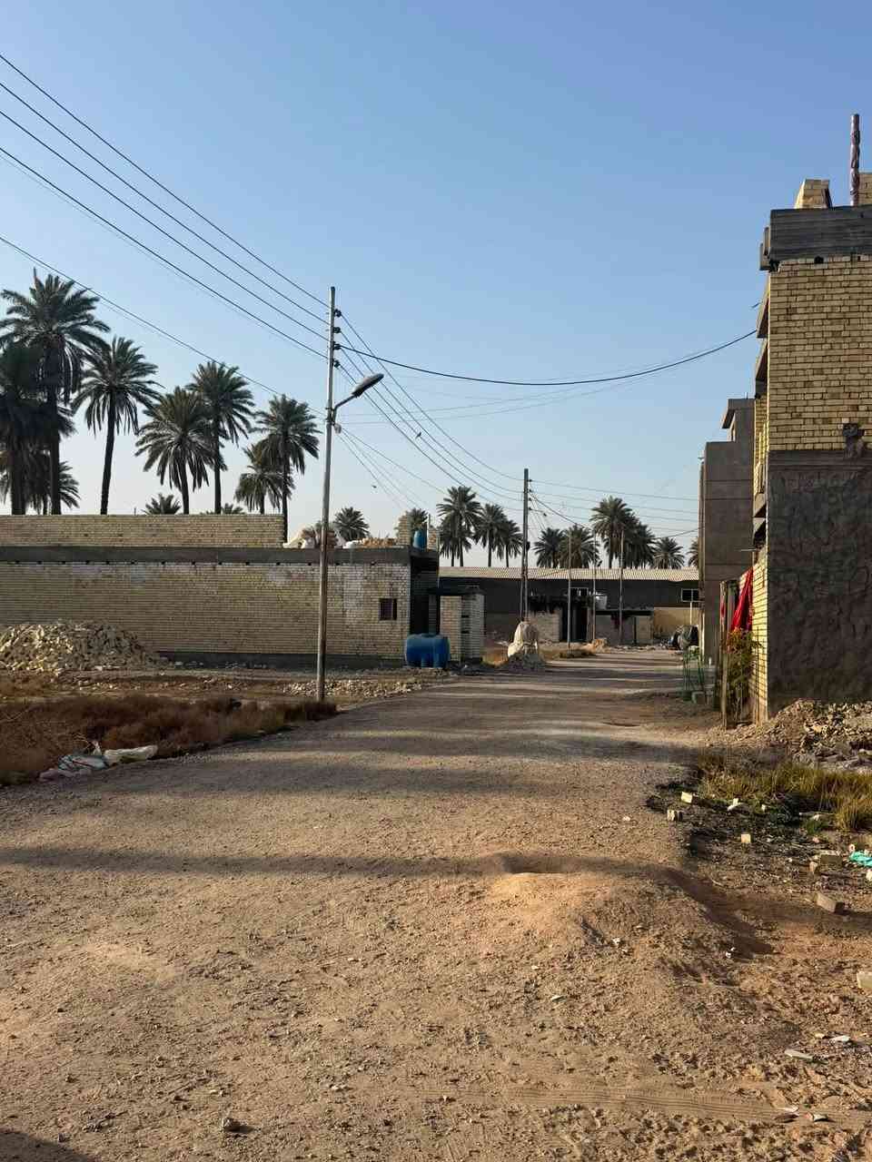 قطع اراضي للبيع سند 25 زراعي باسمي
الموقع داخل بغداد الكمالية بستان علي كمال  مجاور مدرسة البستان الاهلية /او المعوقين قرب المنتزه فرع مولده مالك
الاسعار بيهم مجال 
84مترب 26 مليون وبيها مجال
100 متر ب 33مليون بيها مجال
150 متر ب 49ونص مليون بيها مجال
200 متر ب 66مليون بيها مجال
الاسعار بيهم مجال
متوفر فيها جميع الخدمات ( ماء كهرباء مجاري تبليط )
للتواصل ***********
