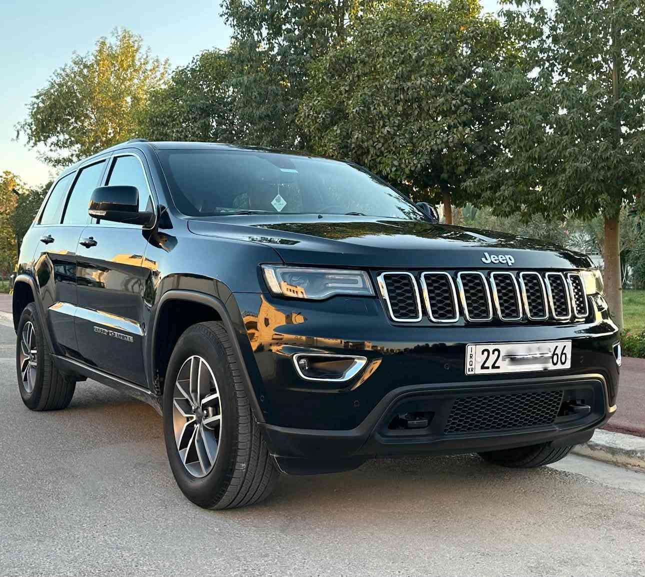 السلام عليكم
جيب لاريدو خليجي موديل ٢٠٢١ للبيع بحالة الوكالة مكفولة من الدعامية للدعامية 

فول مواصفات :

سلايد 
حساس امامي خلفي 
رادارات جانبية خلفية 
لايتات زينون عدسة ترحيب كهرباء 
زراك لايت 
كشنات جلد قرميدي بلادي 
بصمة دبل سويج 
كشنات كهرباء 

زيرو على ايدنا من الشركة 
كفالة عامة ما بيها اي نقص 
تخم تايرات مشلن عليها 
ملحقات الشركة وارضياتها موجودة داخل الصندوق 
سبير وعدة ما نازلة 

ماشية ٤٩ الف ميل 
السعر : ٢٧٩ ورقة 
للاستفسار : ***********
