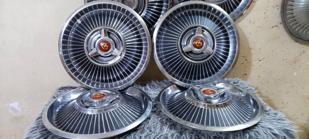 السلام عليكم شباب
كبات مني كوري للبيع او مراوس ب٦٣ جدد
