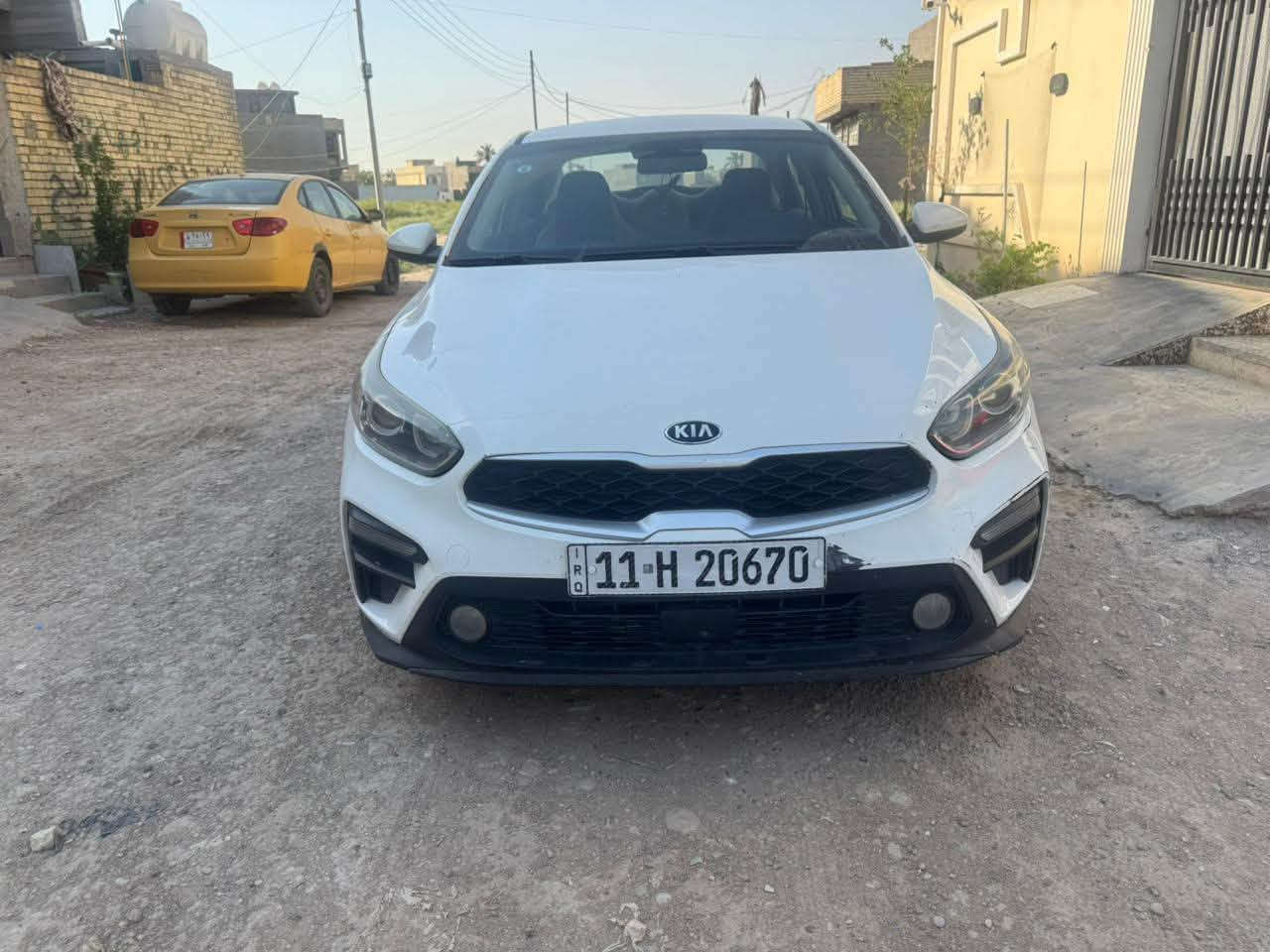 السلام عليكم سيراتو ٢٠٢٠ للبيع  سياره كير مكينه تبريد كامله بيهه صفحه اليسرى مبدل بيهه الباب الخلفي والبيبان بيهن تصليح وصفحه اليمنى بيبان بيهن بارد 
معروضهب١١٥٠٠ وبيهه مجال بسيط مكاني بغداد لاستفسار ***********
