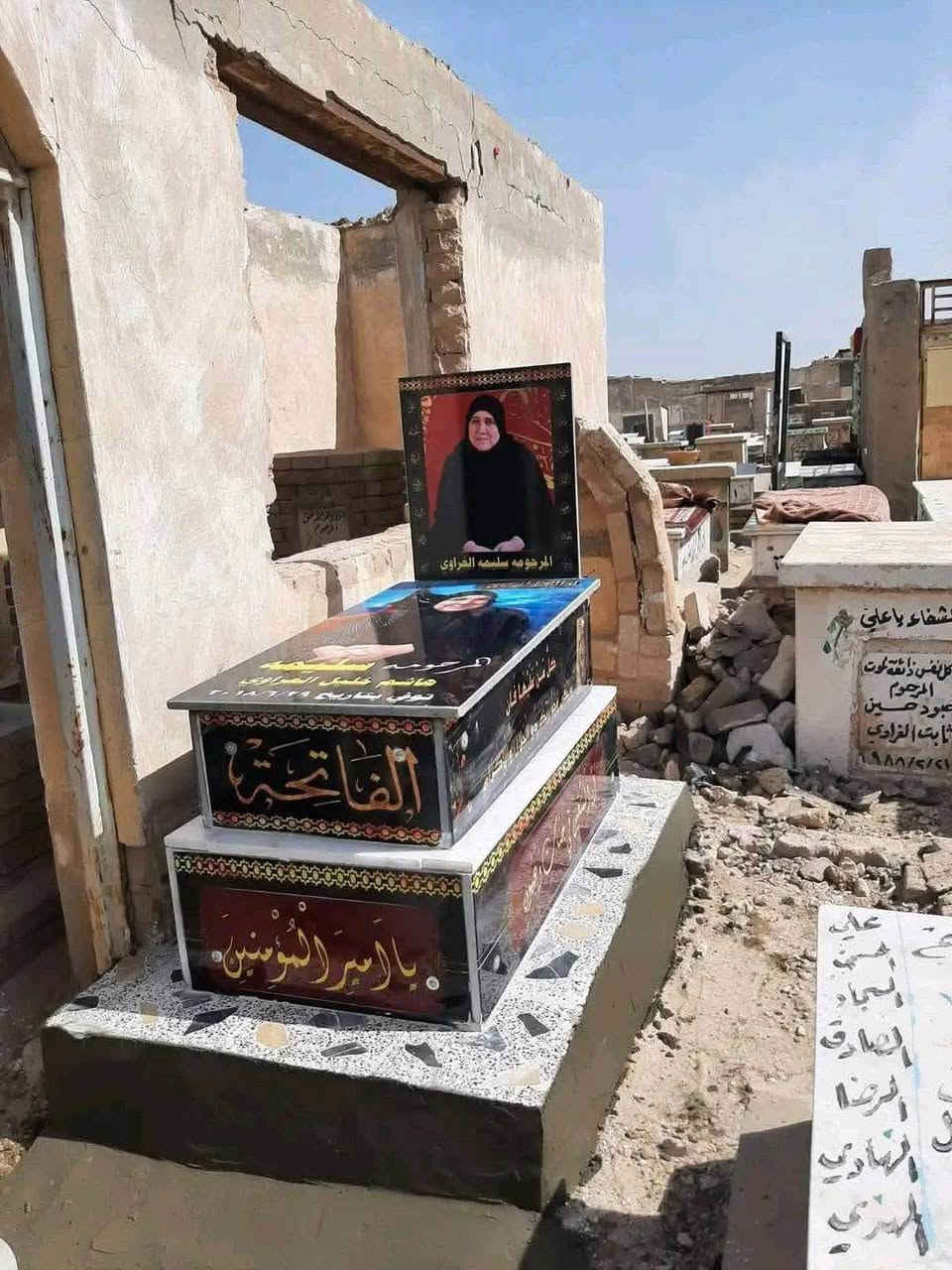 الدفان • محدود الدخل • قبور ايطالي