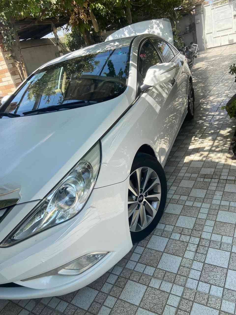 سوناتا 2013 خليجي مكوفوله كفاله عامه  بيه رصعتين بل جاملوق الخلفي اليمن فقط رقم بغداد دولي السعر 140 اوبيه مجال.  ***********
