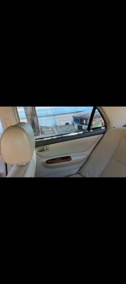 السلام عليكم للبيع بيوايدي اف٣ محور كورلا١٦٠٠ اوتماتيك كير ومحرك كفالة تبريد شغال تخم تاير باتري جديد العنوان بغداد السعر 37$ للاتصال ***********
