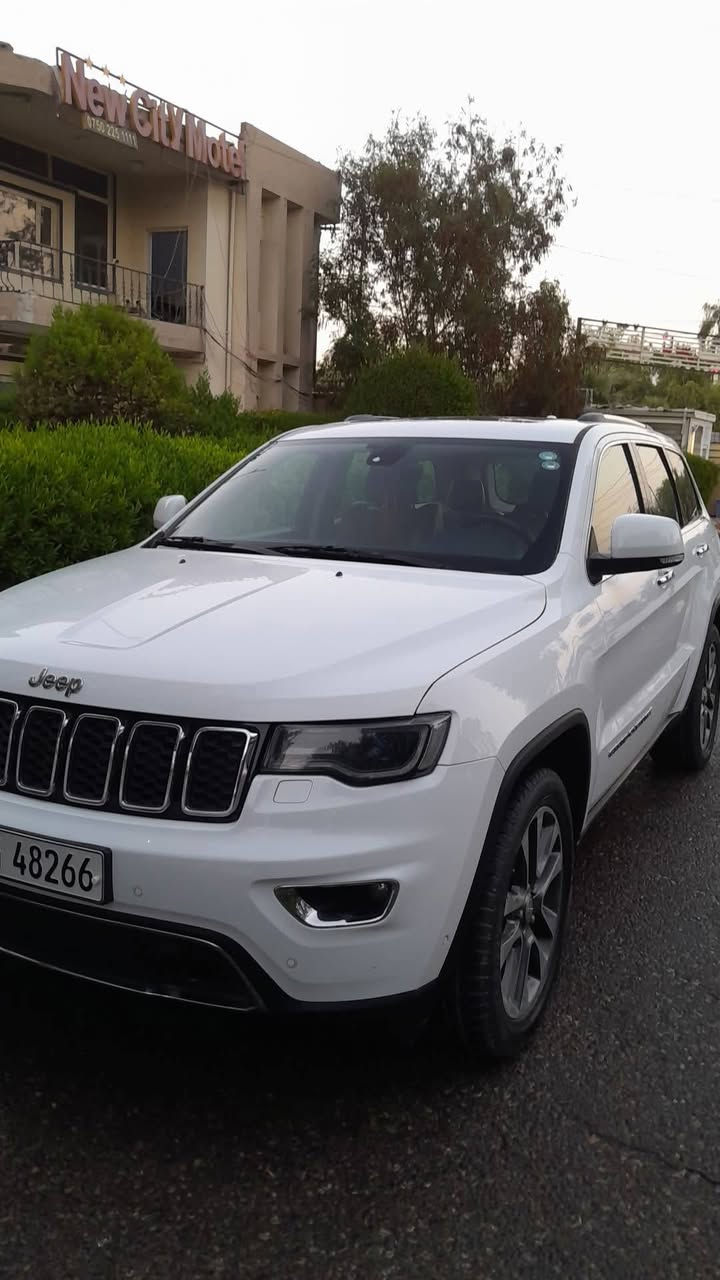 جيب شيروكي شركة هارلمن 
موديل18 فول مواصفات لميتد فور ويل بانوراما
الداخل لون بيجي كفالة عامة 
الفئة خليجي  
مسافة المقطوعة 87الف
الموقع  ديالى بعقوبة
سعرها 265
رقم ***********
