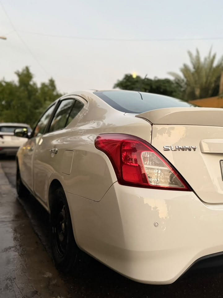 نيسان صني • ٢٠٢٤ • ممشى ٧٠٠٠٠ كم