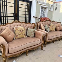 ٨ نفرات • خشب زان • نضيف