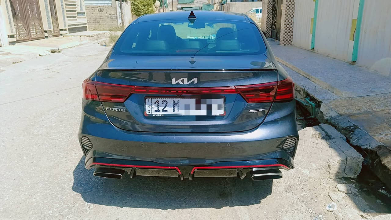 السلام عليكم سياره كيا فورتي ماشي 40 الموديل 2024 الضرر بيها بوند جاملغ سياره فول فول ورايدها 150 ورقه ***********
