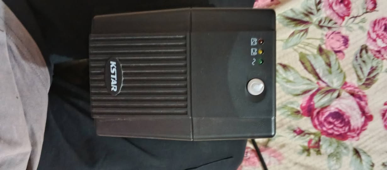 السلام عليكم شبابنه الطيبه بلي 4 سلم باله اوربي ذاكره 500 مهكر نضام 11.00  قابل لتهكير المتصفح كامل ملحقات و ويا 3 جوستك 2 اصليه و وحده تجاري بس ثكيل و ويا ups من ماركه KSTAR قدرته 850AV البلي شكد ما تكول نضيف تتعب و وبي ضمان استبدال و سوفت وير 3 اشهر و ويا وصل لضمان حقك اخذته من محل بل بنوك ب 450 و هسه رايده ب 350 يعني طيحتلك 100 الف سبب البيع ما متفرغ اله للتواصل واتساب ***********
