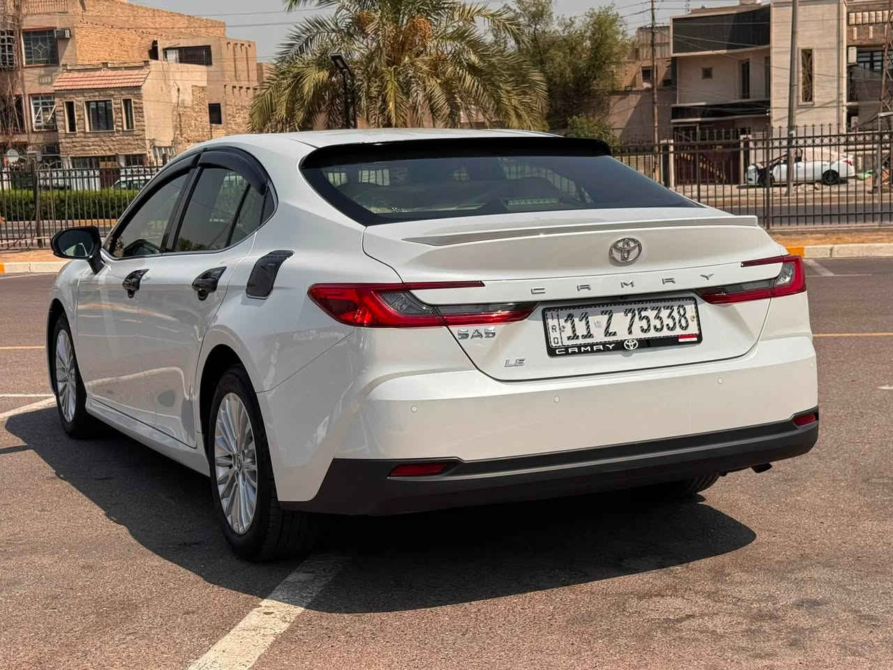 🚘 للبيع كامري 2025 SAS LE 🤍
✨ تويوتا كامري موديل 2025
بيها ضمان ٥سنوات
بيها صيانه مجانيه 
وبيها سنتين تبديل دهن وفلاتر عله شركت ساز
وارد SAS🇯🇵
🔹 فئة LE
🔹 محرك 2.5 لتر / 4 سلندر
🔹 قير أوتوماتيك 8 سرعات
🔹 دفع أمامي
🔹 شاشة + Apple CarPlay
🔹 كاميرا خلفية
🔹 حساسات أمامية وخلفية
🔹 تشغيل بصمة
🔹 دخول ذكي
🔹 مقاعد كهربائية
🔹 مكيف أوتوماتيك
🔹 إنارة LED
🔹 السيارة نظيفة جداً 
العداد 11
السياره مكفوله كفاله عامه بيها كم رصعه 
💠راداد امامي و راداد خلفي 
📌 للجادين فقط
💰 السعر:265$التواصل
📞 للاستفسار: خاص / اتصال***********
