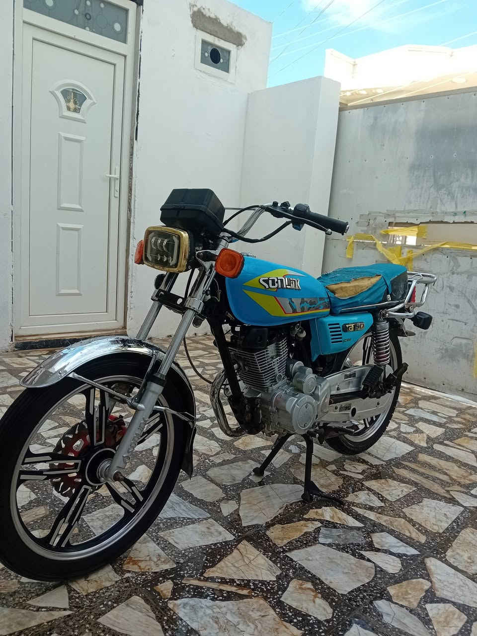 للبيع الدراجه كله شغاله الكهربائيات كله شغاله نكره سلف عايزه كشن بس ب525وبي مجال قليل لحد يجي يكسر بسعره لان ولله متعوب عليه الرقم ***********
