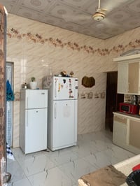 بيت للبيع مساحه 165 يحتوي على غرفتين نوم  حمام +تواليت  تواليت خارجي ك...