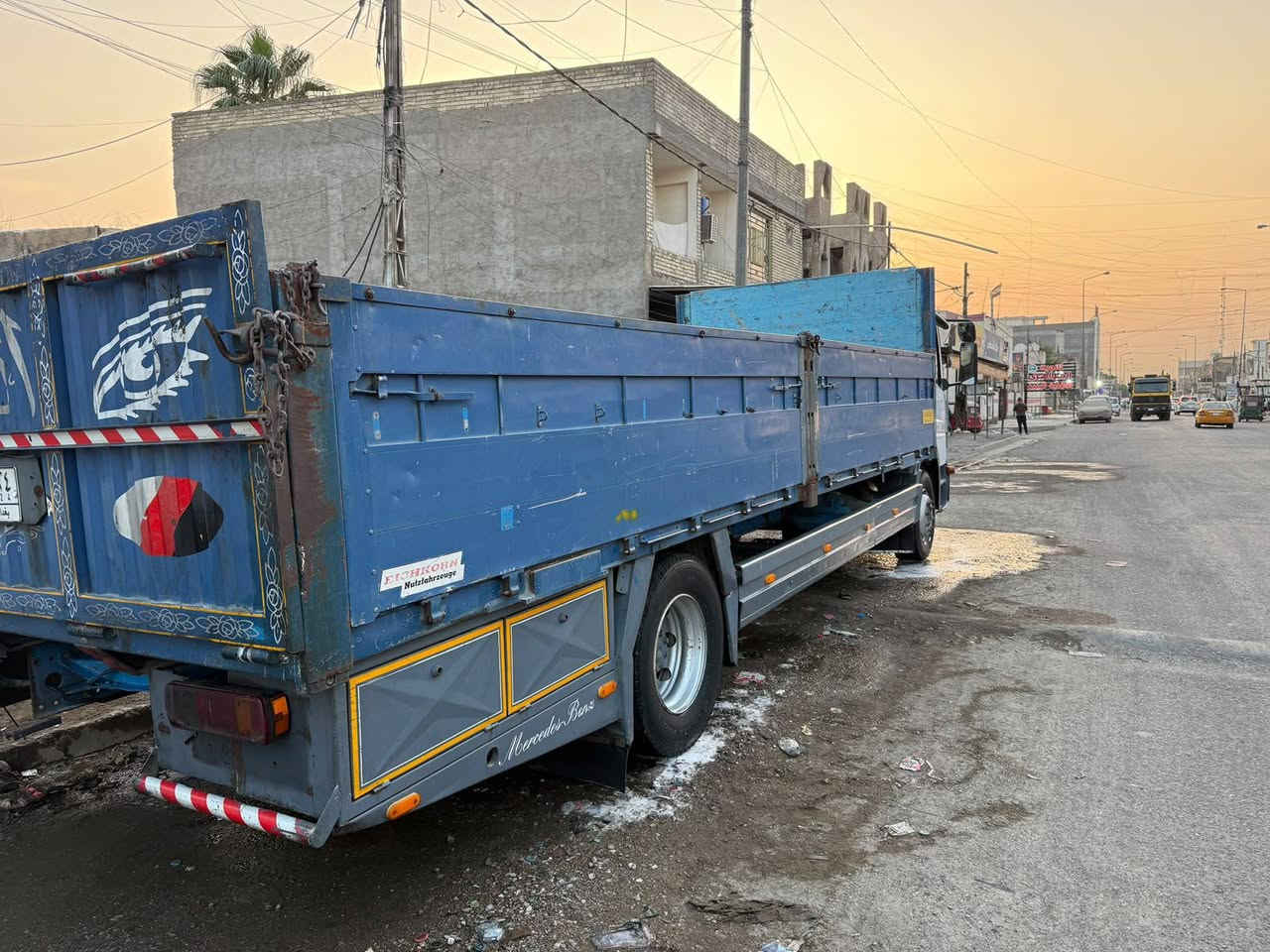 اتيكو للبيع موديل ٢٠٠٥ قماره مكفول طول سبعه وربع محرك انجكتر ٤ بستم جوبلس خلفي سبرنك امامي ٣ طن رقم بغداد بسمي شرط التحويل ٨ برغي *********** بي واتساب
