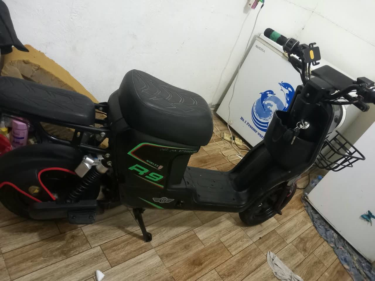دراجه ار٩ بطاريات اكبار دراجات  كاملة اي نقص مابيها بلوتوث رجوع بك كاملة لوحده  ٣٥٠ نضيف شرط ع فحص هاتف***********بعقوبة

