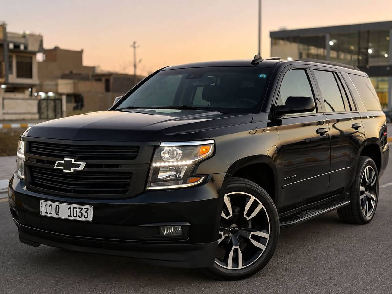 #شفروليه_تاهو  .. RST Premier  ..
موديل 2018

🖤 اللون: أسود

📍 رقم بغداد مميز

▪️ محرك 6.2 V8 بقوة 420 حصان

▪️ ناقل حركة 10 سرعات

▪️ فئة RST Premier فل مواصفات

▪️ شاشة كبيرة 

▪️كامرات ملاحة

▪️ بصمة تشغيل ودخول

▪️ مراتب جلد تبريد وتسخين

▪️ Bose ساوند سيستم

▪️ رنكات وكالة RST سود

▪️سلايد روف

▪️ حساسات + رادار

▪️ سقف

▪️ ممشى 230 ألف كم

السيارة نظيفة جداً واستخدام مرتب

فئة RST الـ6.2 تعتبر من أقوى وأفخم نسخ التاهو، وتجي بمحرك 420 حصان وناقل حركة 10 سرعات مع إضافات رياضية سوداء مميزة.

العنوان ::: الصويره

للاستفسار اكثر عنّ الأسعار والتفاصيل والصور

***********

***********
