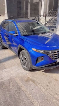 هونداي توسان 2023  ماشية 26mil  بدون ايرباك (طاك)   المواصفات:  .قطعتي...