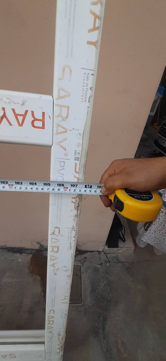جامخانه محل بحاله جيده قياسات موجوده في الصور السعر ٢٠٠٠٠٠ الف للاستفسار ***********
