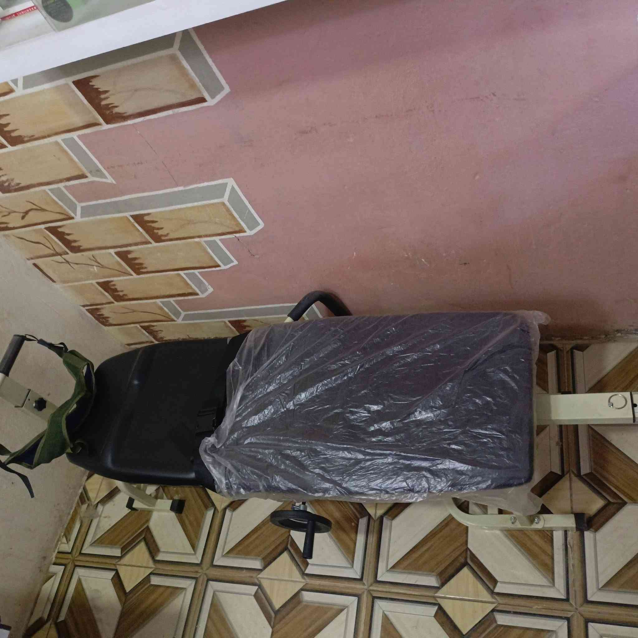 جهاز سحب فقرات جديد للبيع  العنوان  بغداد الشعب سبع قصور شارع ابو علي للاستفسار *********** واتساب
