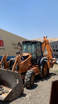 شاحنة • رقم بس • بدون تفاصيل
