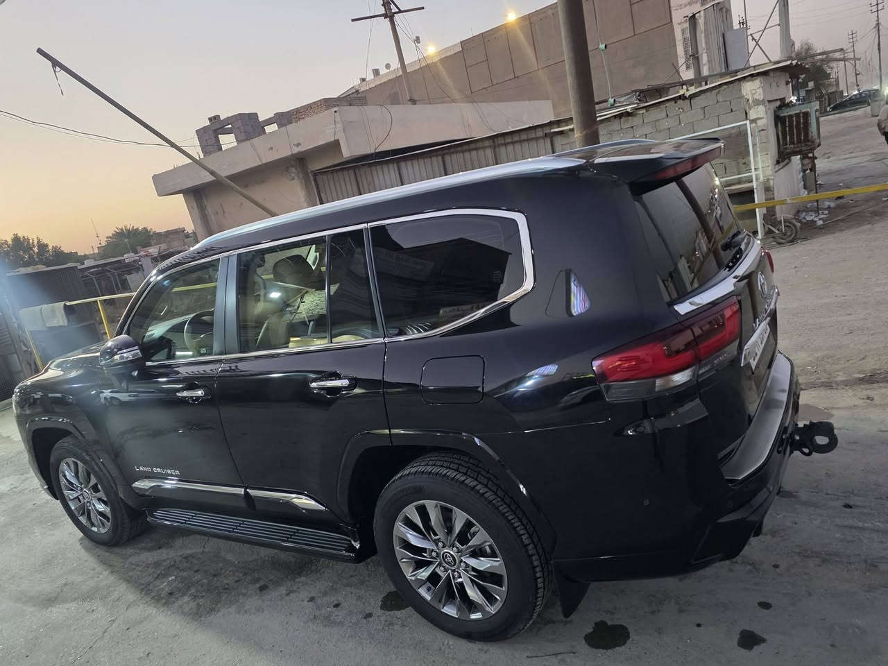 سلام عليكم  سيارة لاندكروز GXR  LIMITED
معروفة  موصفاتهه 2024
مغلف بي بي اف 
رقم بغداد  
العنوان  بغداد  قوس الدوره 
بيع فقط 
غير موجود على الخاص الشراي  يتصل 
***********

