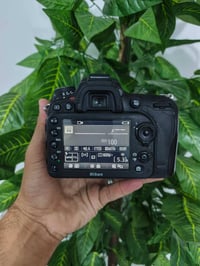 نيكون7200D • واي فاي • ملحقات كاملة