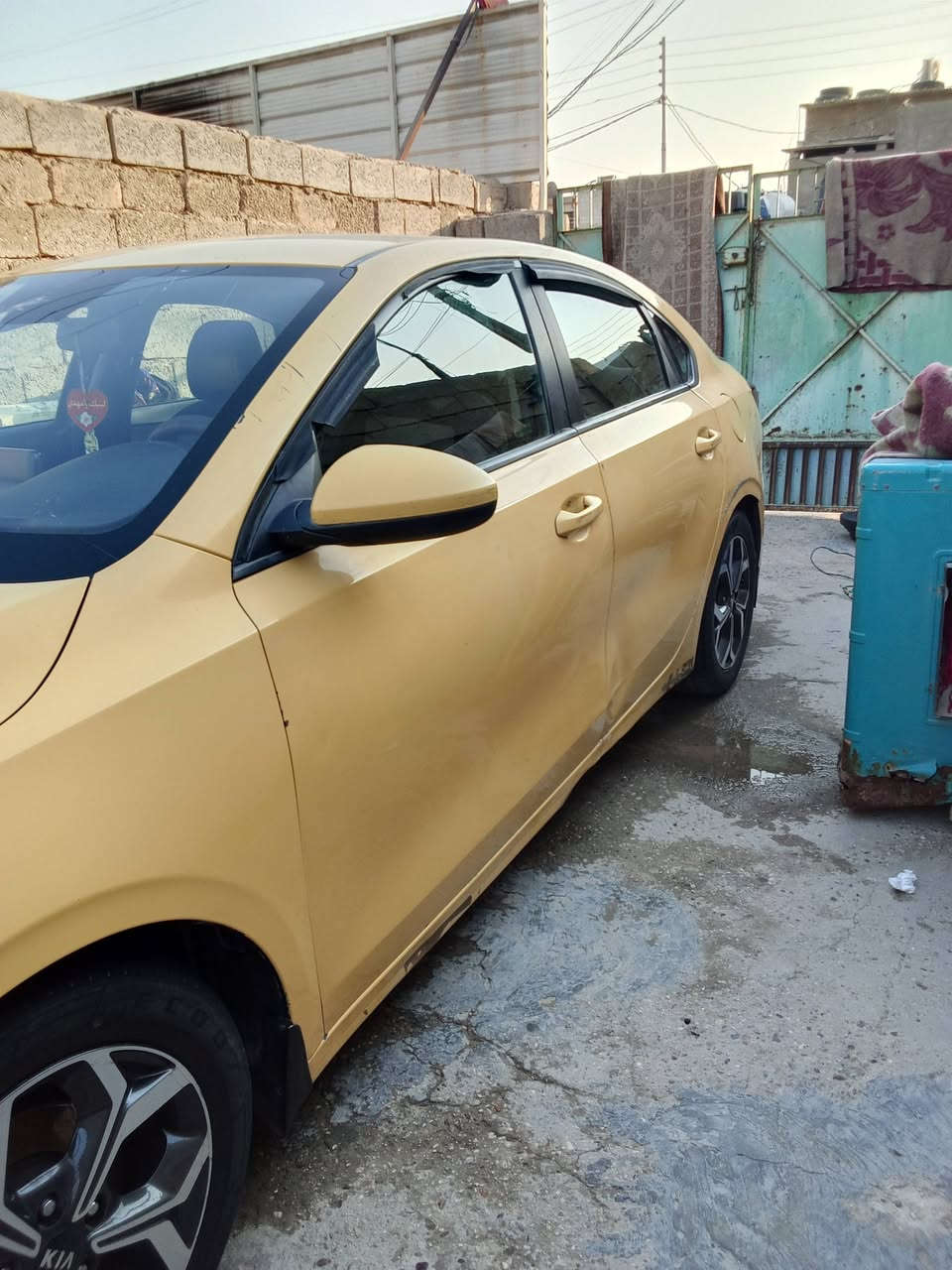 السلام عليكم 
كيا فورتي 2020 رقم بغداد بأسمي مصفره هيئه وغرامات مكينه 2000 مكينه عله الشركه ما مفتوحه گير AT حادث أمريكا موضح بلصور وبالعراق بيها باب عكس السايق مبدل اصلي منضومه غاز السياره خير من الله السعر 122 وبيها مجال حگ الجيه المكان بغداد المشتل 
الرقم *********** واتساب
***********
