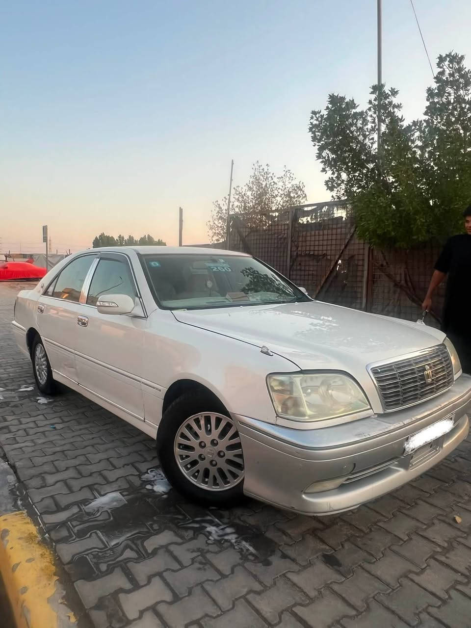 السلام عليكم ملكة للبيع مديل 2000محرك vvti2500محرك وكير وتبريد خير من الله السيارة بيهة كصة قمارة وضربة بالچاملق الخلفي السيارة رقم بصرة اصولياتهة مكفولة السعر 86 وبيها مجال للستفسار الاتصال على الرقم ***********
