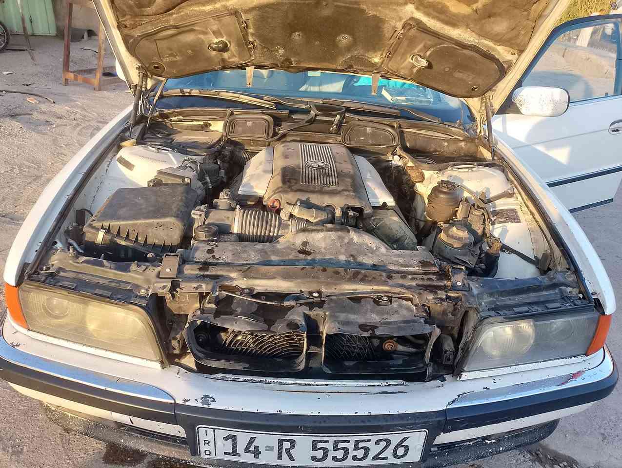 740 موديل 97 سنويا جديده خفاش للبيع سياره حلوه ونظيفه ترايك وين ما تريد مكينه كير حداديه باتري تبريد غرفه كهرباىيات تايرات كله جديد سعرها 60وبيها مجال تلفون ***********
