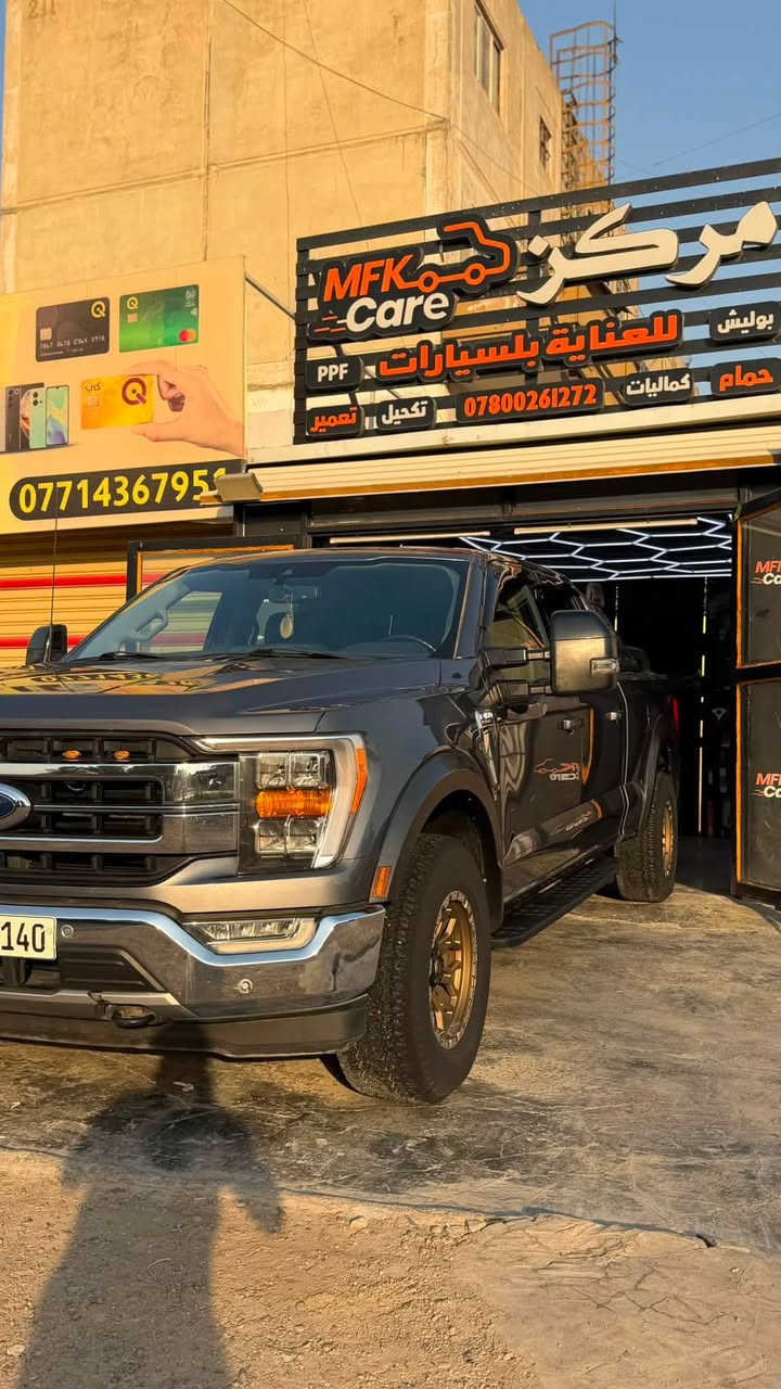 بيع
فورد F-150 لاريات 2021 
وارد أمريكي محرك 3.5L PowerBoost V6 
توين تيربو
ماشية 111 ألف كم قابلة للزيادة
بجم كبس بدون إيرباك
حادث جاملغ خلفي ايمن بارد فقط 
رقم اربيل  حمل أصفر الجديد
باسمي تحويل مباشر
اقتصادية جداً
استهلاك تقريبي 11 لتر لكل 100 كم داخل المدينة
كاميرات 360 درجة (5 كاميرات)
دفع ثنائي ورباعي وأوتو
دبل ثقيل
دفلوك
8 وضعيات قيادة
باب طويل
بدي طويل
حساسات أمامية وخلفية
نقطة عمياء
رادار أمامي وخلفي
تنبيه وتوقف تلقائي
تحديد مسار
قيادة ذاتية
قارئ علامات الطرق
لايتات أوتو
هاي بيم أوتوماتيك
LED أمامي وخلفي
شاشة وسطية كبيرة
شاشة عدادات إلكترونية كبيرة
كشنات جلد
تحكم كهربائي بالمقاعد
ميموري
تبريد وتدفئة للمقاعد
مرايا كبيرة فول تحكم كهربائي
مخارج كهرباء داخل وخارج السيارة
نظام صوت براند معروف
بصمة تشغيل
فتح ذكي
إنارة محيطية داخلية وخارجية
تشغيل عن بعد
أوتو هولد
كير طياره 
دواسه رابتر 
وبيها بعد مواصفات هواي
السيارة ترايك بيها وين تريد
لأي استفسار أو صور الحادث 
التواصل عبر الاتصال أو الواتساب***********

✅ الـسـعـر 280وقابل للتفاوض 

مكاني: بغداد /الدوره
