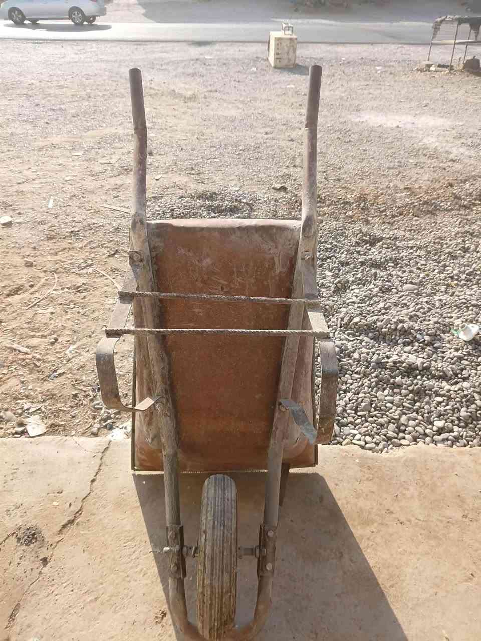 مكلف بالنشر وهذا رقم صاحبهن ‭
يوجد عده اجار
سكلات
عرباين
جك همر
مزرف براقي
دوسات
سلم كهرباء

العنوان مفرق اللزاكه والسرت يم باب الخروج محطه البصائر

‭***********‬
