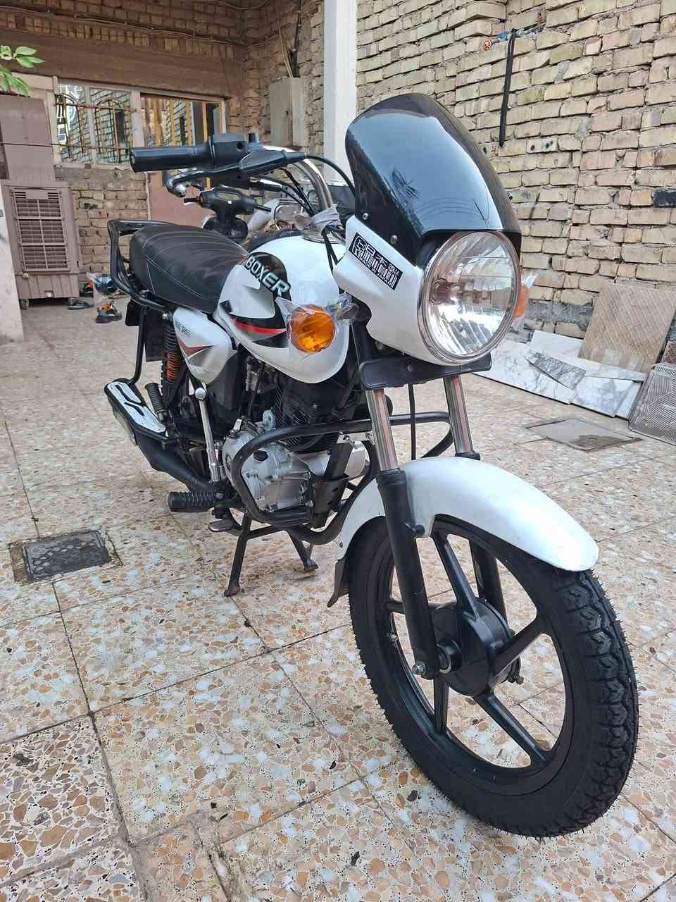 @إشارة السلام عليكم ورحمة الله وبركاته شباب مستعجل على بيعتها بلا زحمة بدون حراج لا تكسر بسعرها ولا توعد كذب شراي على راسي وتدلل عليه 
دراجة بوكسر باجاج هندي موديل 2021شهر ال 10اوراق اصولي اصلي الدراجة نضيفة ومداريها تجي وتشوف بعينك وتقتنع وتدلل اداريك اخوان بلا زحمة بدون حراج المو شراي لا يتصل ولا يراسل بدون احراج 
ارجع واكول مستعجل مستعجل مستعجل 
 هاذ رقمي اي ستفسار 
تدلل وبي واتساب ((***********)) ««
