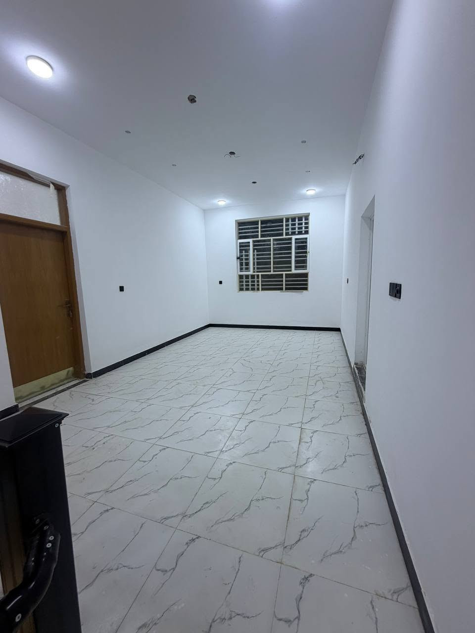 ياالله
بيت للبيع مساحته 280 ركن شارع ١٥ متر
البيت قريب جدا لشارع المجمعات 
يحتوي عل 4غرف نوم 
موقع البيت مجمع بيتي 2
لاستفسار وتساب وتصل 
***********
