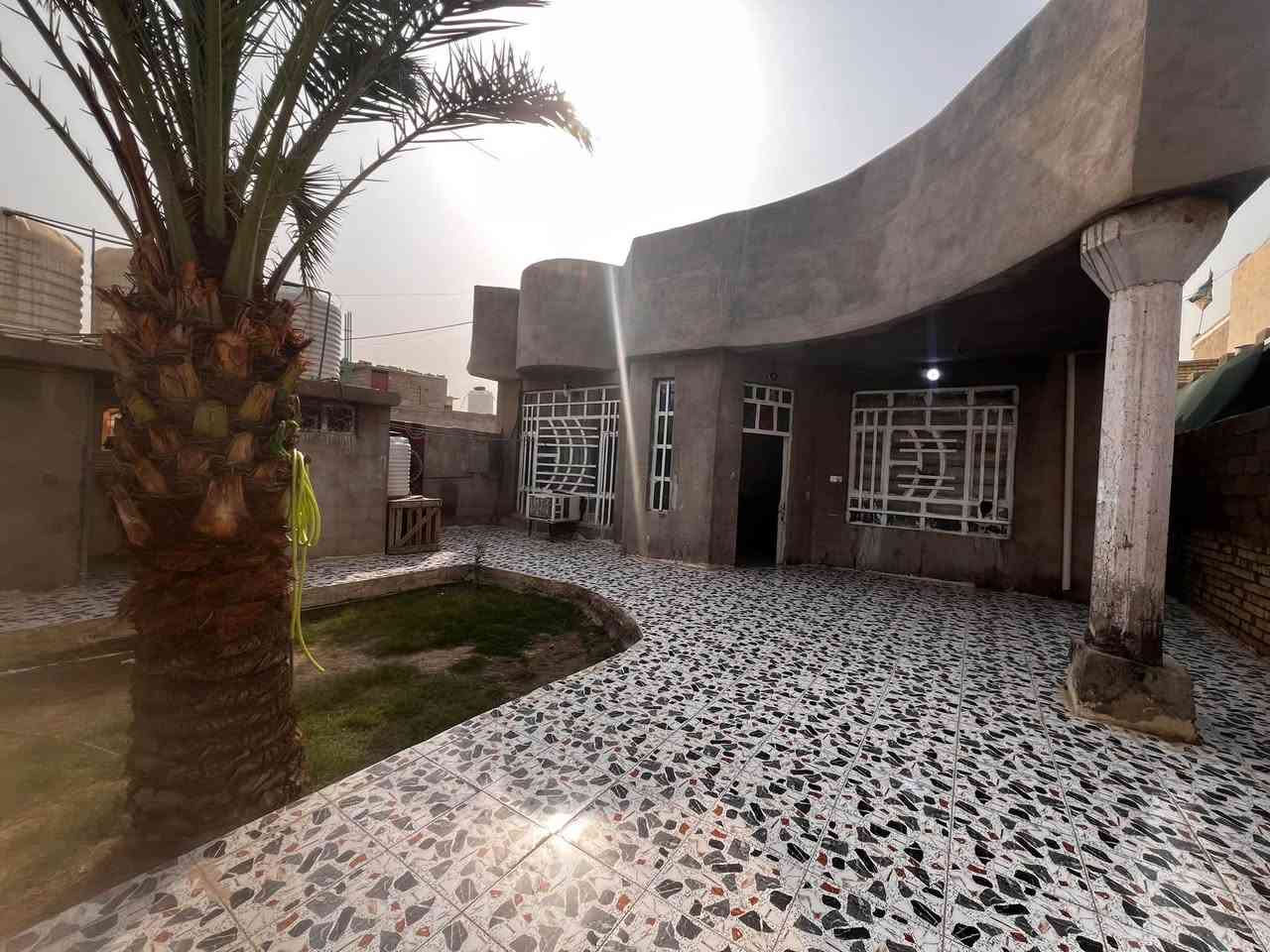 ٢٠٠م • مقابل مركز ثلاجات • شارع رئيسي
