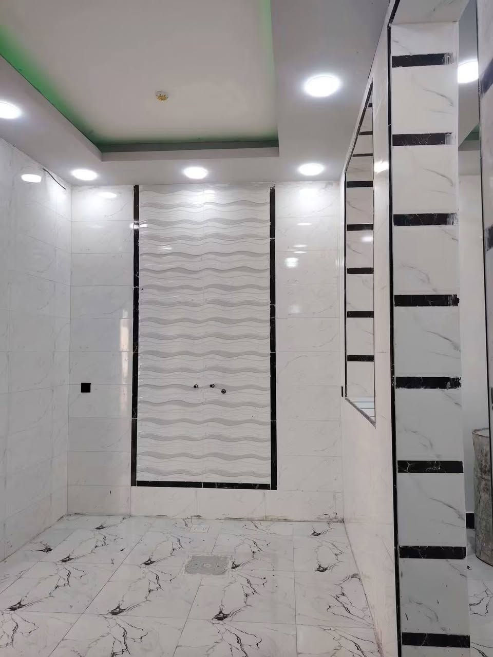 عرض مناسب جداً
بيت 50 متر مربع🏠للبيع بالنجف مقابل ملحق القريه شارع الصب عمود ٣٢١ يم السوك مباشر

السعر  18 مليون فقط 💸💸
للاتصال *********** وأتساب
