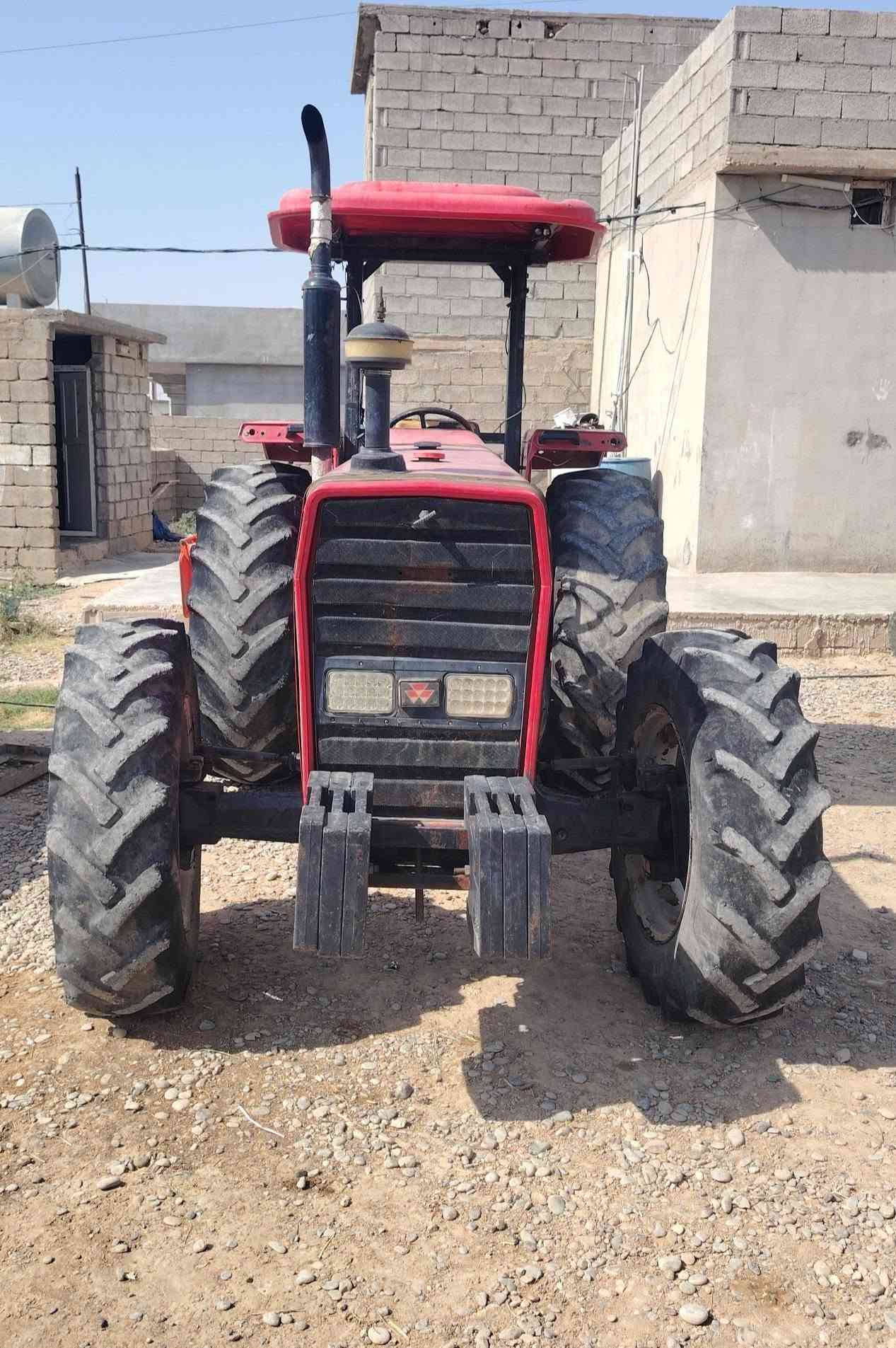 السلام عليكم تنكتر للبيع فور كسن انكليزي رقم امحور و امعمر مال جناي شغل و اطلع عشغل محركو خير من الله هيت جديد نوزلات جدد و شوف العين يبري الذمه 
يرهم نقد 
و يرهم مده 1/1 فقط  
***********
