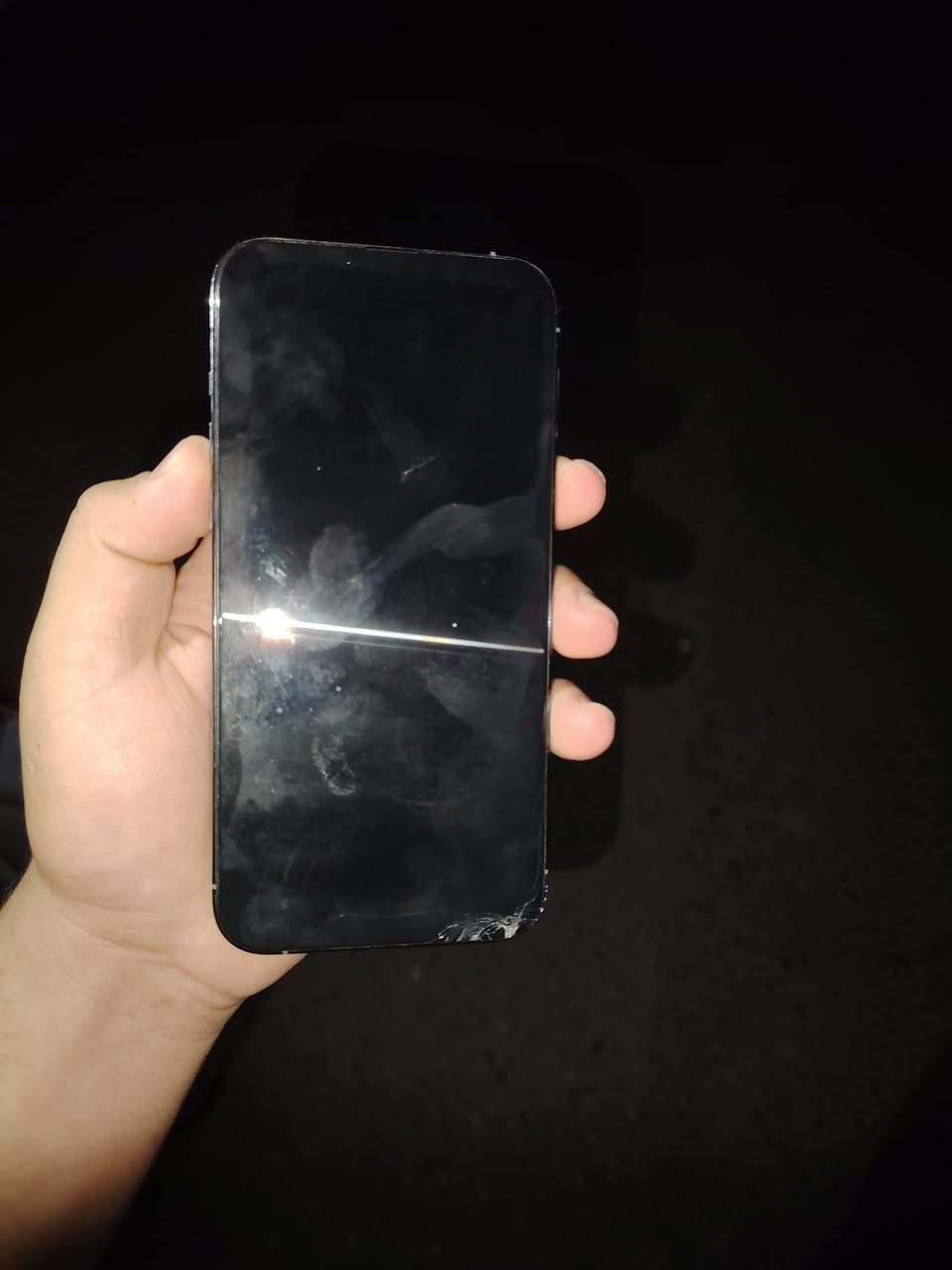 آيفون ١٣ برو ماكس • ٥١٢ غ.ب. • بطارية ٩٥٪