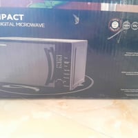 ميكرويف • ١٧ لتر • ٧٠٠ واط