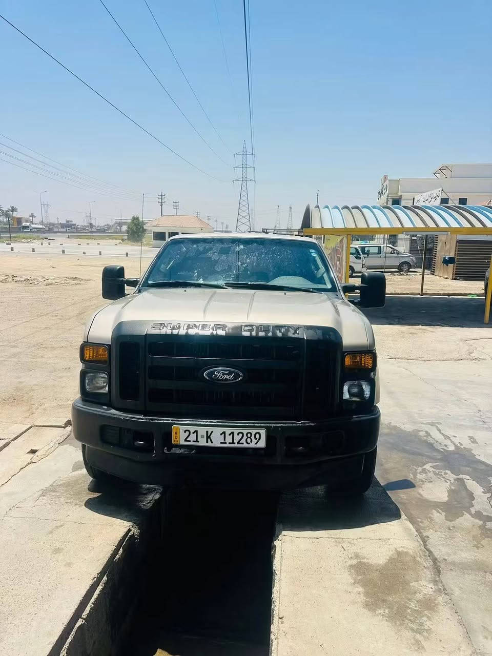 فورد كاز للبيع محرك ٨ سلندر سياره جاهزه ومكفوله من كل عيب كير محرك شرط ***********
