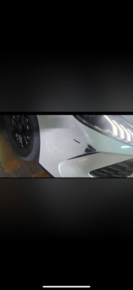سلام عليكم للبيع BYD جن بلاس 
موديل 2025
كفاله ماعدا بارد بالبنيد والصوره الي ناشرها بالمنشور 
مواصفات عادية يعني المعروفه 
شاشة 
دخول ذكي 
كارت وبصمه 
داخل جلد 
ويل حديد 
تبريد ثلج 
السياره جديده عل أيدي 
ماشيه 24 الف 
سعر 17 مليون وبيها مجال 
مستعجل عل بيع 
الرقم ***********
***********
