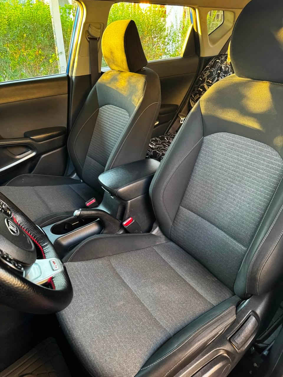 للبيع kia soul 2020 GT line
كيا سول 2020 جيتي لاين لون ازرق مميز
محرك 2000 دوش المرغوب 
حادثها سطحي دعامية وبنيد راجع بارد ومبدل جامة امامي. 
بدون ايرباك ❌
بدون دواخل ❌
🔴ضرر سطحي فقط 
🔴صور الحادث ورقم الشاصي مرفق مع المنشور
🔹انظمة قيادة sport+normal 
🔹تحديد مسار
🔹تشغيل واطفاء تلقائي
🔹رادار امامي 
🔹اوتو هولد 
🔹كير cvt
🔹كروز كونترول للتحكم بالسرعة 
🔹نظام ABS 
رقم بغداد ومكانها بغداد

🔶السعر 165$ بيها مجال بسيط 
تحويل بعد البيع مباشرة وبالخير للي تصير من نصيبه سيارة اعتمادية ونظيفة ومعتني بيها هواية. 
🔺للتواصل على الواتساب ***********

