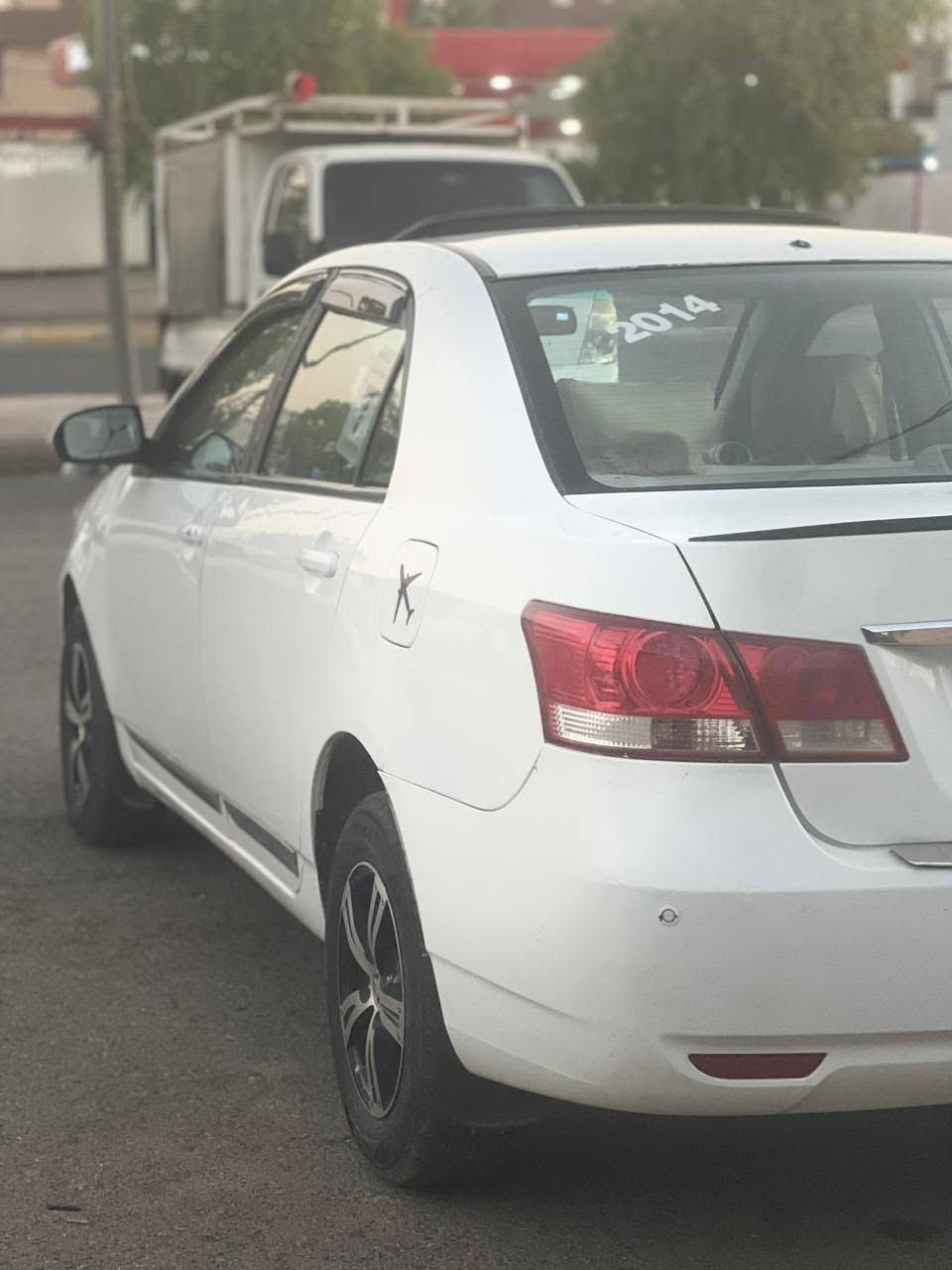 byd 2014
تۆماتیک 
تەبرید 
جارجام کارەبا
حەساس
ئایپات
بەسمە
جارتای نوێ
پاتری نوێ
سێرڤسی کامل سەیارەکەم تازەکردیە
گێر مەکینە بیلادە بەشەرت
تەقەو ڕەقەی بەشەرت 
کامل کارەبایاتی لەسەر بیلادیە دەستکاری نەکرایە
سەیارەکە سێپارجەی سبوغە 
سعری 58$ 
***********
۰۷٥۰۱٨٥٨٦٨۲ أربيل, العراق

