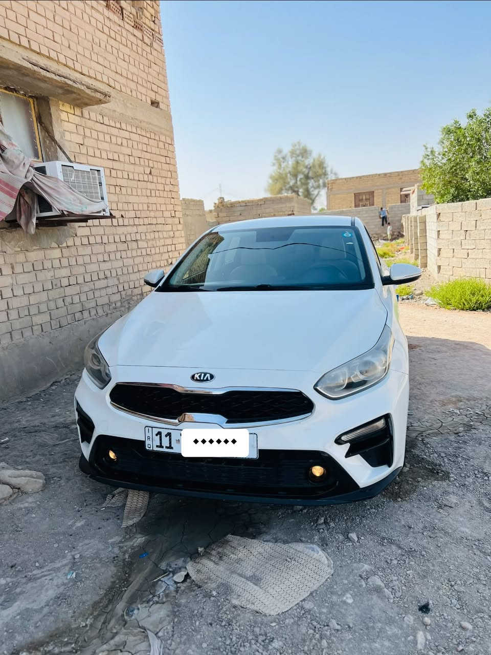 سلام عليكم للبيع كيا سيراتو ٢٠١٩بصمه وتغشيل عن بعد حلوه سياره وجديده كلش ماشيه ١٣٦الف مكينه ١٦٠٠كفاله سياره تخم تاير جديد موصفات حلوه بيه بنيد مصبوغ فقط بدون معجون ولباقي كفاله سياره صبغ اثر طابوكه لا ضربه ولا شي   السعر ١٣٧وبيه مجال 
موصفات 

بصمه 

تبريد قطعتين 

حساس امامي وخلفي 

لد امامي وخلفي 

داخل لونين 

مرايات شفط 

جنطه ذكيه 

كزوز رياضي 

انضمه قياده سياره بيه موصفات حلوه مكانه سماوه الكرامه ***********

