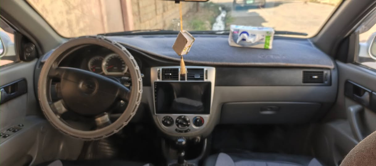 اوبترا للبيع
‏موديل ٢٠١٠ سنوية مجددة لل٢٠٣٠ هزه جديدة كير عادي
 بيها قطعتين صبغ تبريد شرط ثلج السيارة جاهزة مايعوزه اي مصرف 
‏غير متواجد عالفيس
‏للاستفسار
‏***********
‏***********
