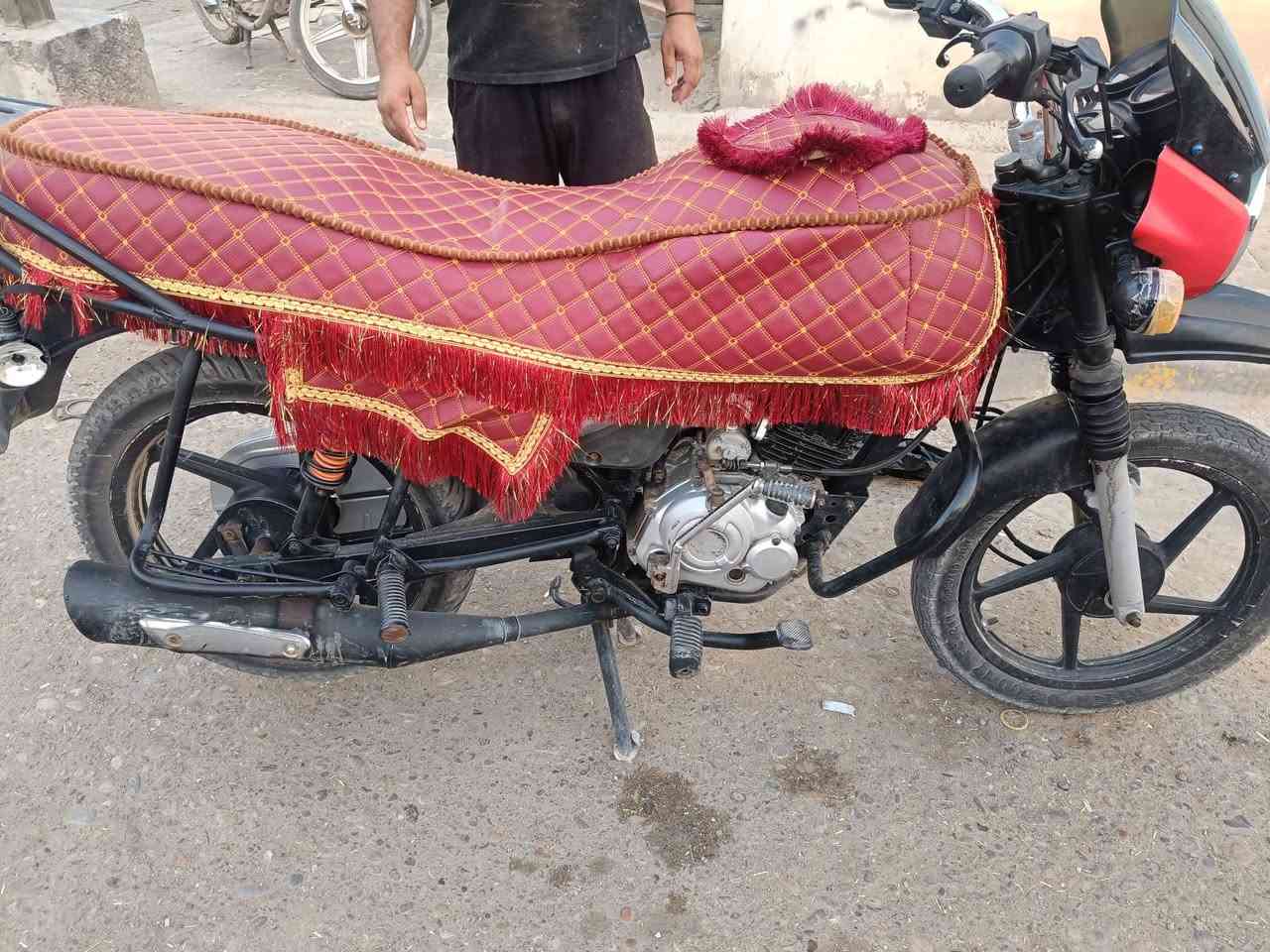 دراجة هنديه للبيع ***********
