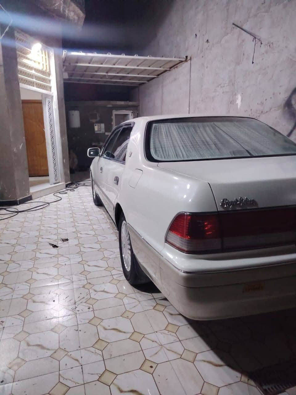 سلام عليكم سياره البيع راس الثور سياره جديده كفاله عامه مسستمه كير ومحرك وتخم تواير وحداده 100/100مكان سياره البصره وراعي موجود يريد تحويل وهاذ رقم راعيهه***********

