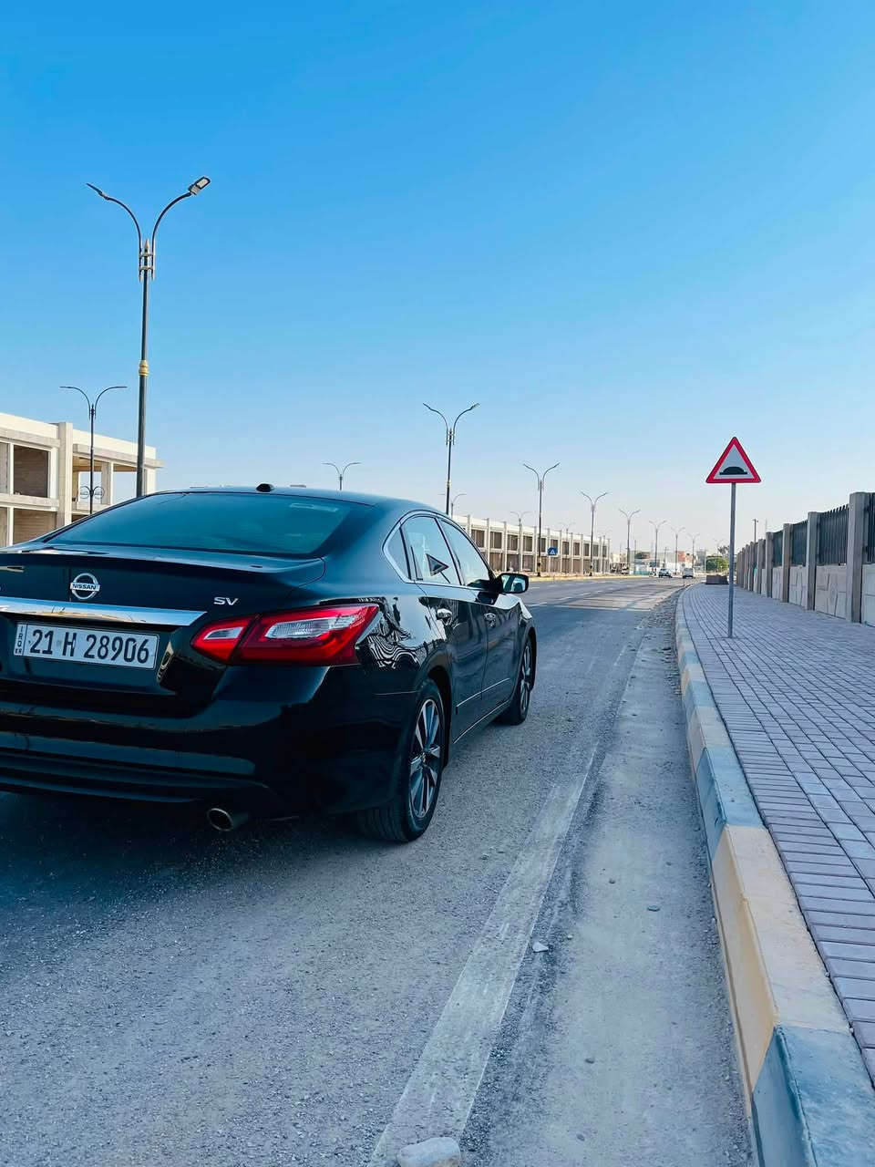 Altima 2017 sv black
سەیارەکە مواسەفات Sv
٢ پارجەی بۆیاخە بۆنید و جەمەلخ
بێ ناوگرتن بێ ارباگ
١٥٠٠٠٠ هەزار KM ڕۆیشتوە
سەنەوی تا ٢٠٣٠ تازەیە بە ناوی خۆمەوەیە
بە شەرتی گێر و مەکینە بێ عەیب بێت
سعر١١٠ وەرەقە معامەلە
***********
