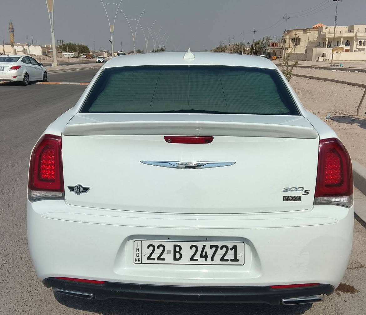 أوباما موديل 18 S اصلي رقم اربيل سنويه 29 سياره جديد حلوه  فول مواصفات واحد على واحد سعر كلش مناسب
كجات 260
شفتات استرن 
بانوراما ويل 20
تبريد اكواب 
وبعد بيه اهواي مواصفات 
السعر 260 وبيه مجال قليل
العنوان البصرة تلفون *********** الزبير, البصرة
