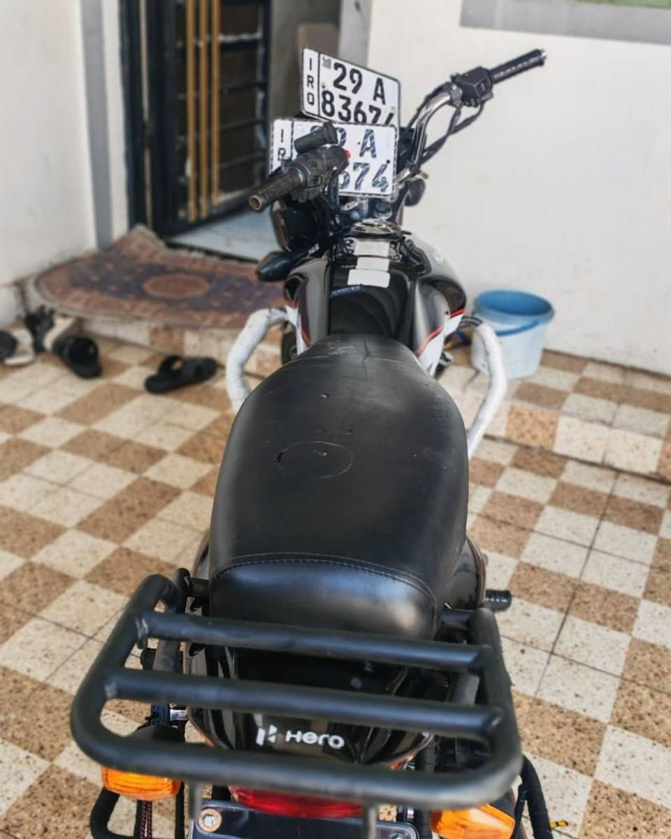 السلام عليكم هيرو ٢٣ رقم وسنوية كفالة 
بقية التفاصيل علئ الرقم ***********
سعرها 2250 وبيها مجال للشراي( مستعجل علبيع)
