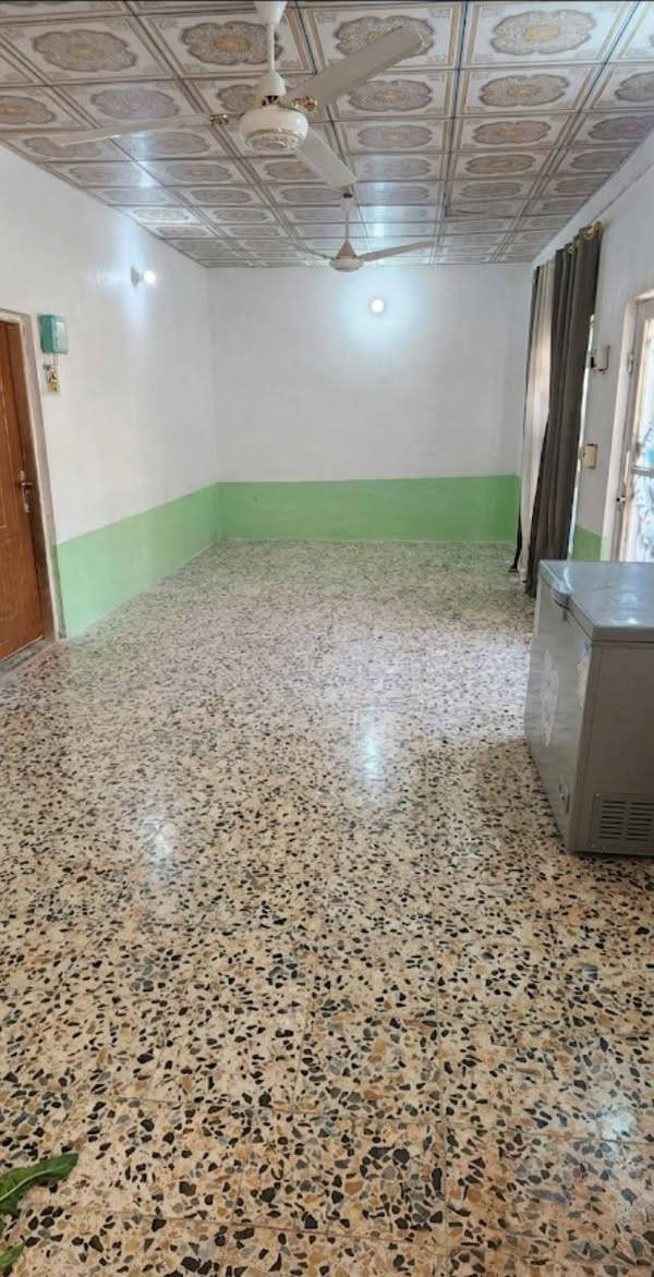 العنوان  النجف الكوفه البراكيه شارع السبيس
يتكون من غرفتين الطول٦والعرض٤ وصاله ١٢متر والعرض٤ واستقبال ٩امتار والعرض٤ ومطبخ ٤/٤ 

الاستفسار الاتصال برقم

السعر 45

قابل لتفاوض

***********

الدار للبيع مساحه ٢٠٠متر واجهة ١٧ ركن على 3شوارع عرض الشارع ٨امتار يبعد عن شارع التبليط 20متر
