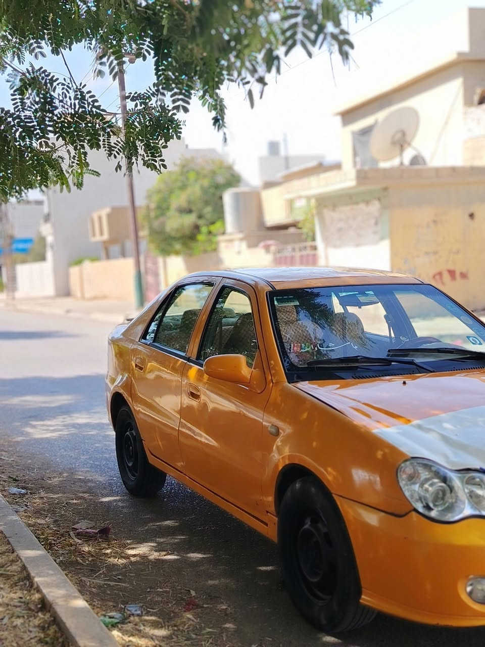 السلام عليكم للبيع ck موديل 2013
رقم كركوك مشروع وطني لحد 2030
رقم انكليزي نقابه غرامه صفر دفتر بنزين 
موجود / كير مكينه خير من الله صدر جديد امامي خلفي تخم تاير جديد كهربايات شغاله جام 4كهرباىي مسجل 
شاشه سياره بدون حادث سقف تكم
شرط من دون قطرت اخياس سياره 
مال جناي السعر ٣٢وبيها مجال بسيط
للتوصل ***********
