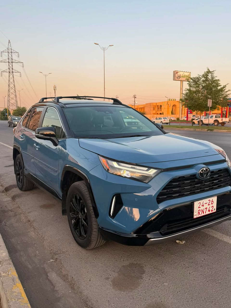 🚗 2025 TOYOTA RAV4 XSE
🛠️ الضرر: موضح في الصور
📏 عداد المسافة 2000 مايل (فعلي)
📋 حالة السيارة: تشتغل (Run and Drive)
🔧 حجم المحرك: 2.5 – 4 سلندر (هايبرد)
🔍 رقم الشاصي:JTME6RFV9SD580520

📍 موقع السياره : بغداد 
للستفسار الاتصال ***********
